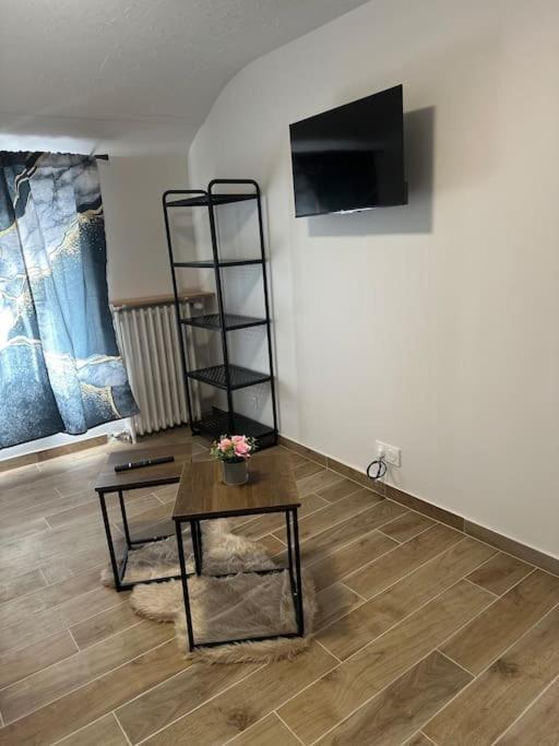 פיירפיט-סור-סיין Charmante Studio Ligne 13 Tram 5 Saint Denis מראה חיצוני תמונה